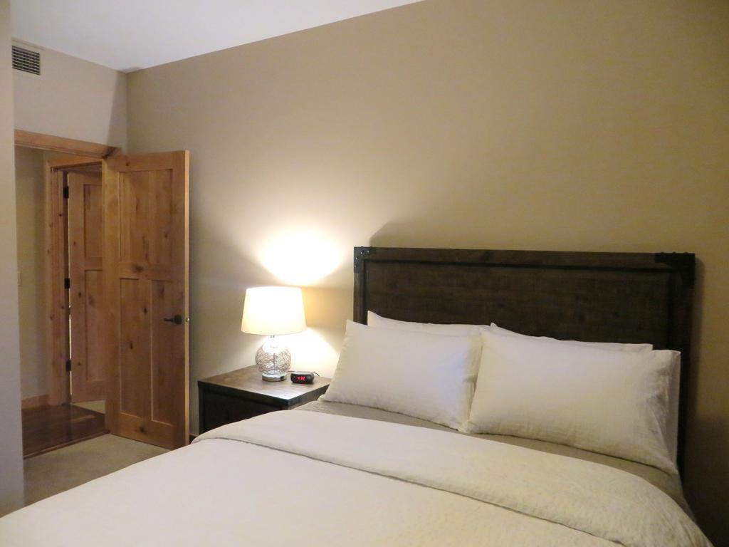 Luxury Canmore Vacations Habitación foto